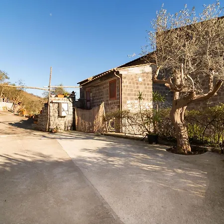 Antico Casale Ruoppo-1 By Interhome Appartamento